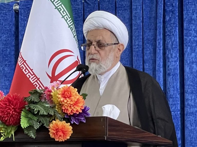 امام جمعه نوشهر: اقتدار جمهوری اسلامی باعث عقب‌نشینی دشمن شد